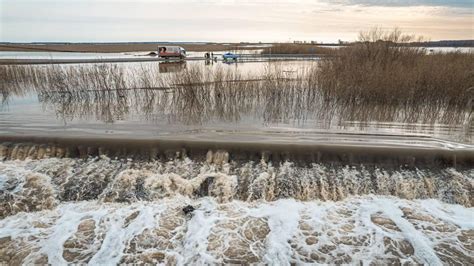 Как предотвратить разлив воды в другие области