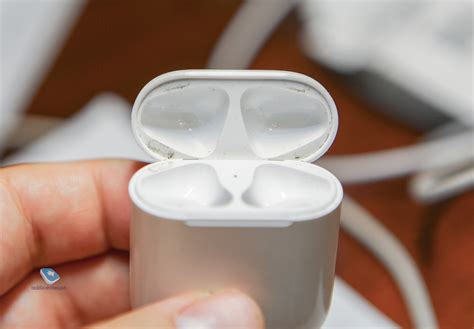 Не закрывается кейс AirPods